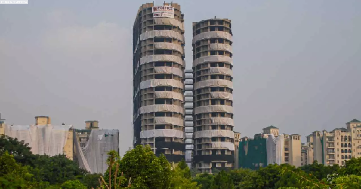 3,700 kg of explosives installed to raze Noida's Supertech twin towers on August 28